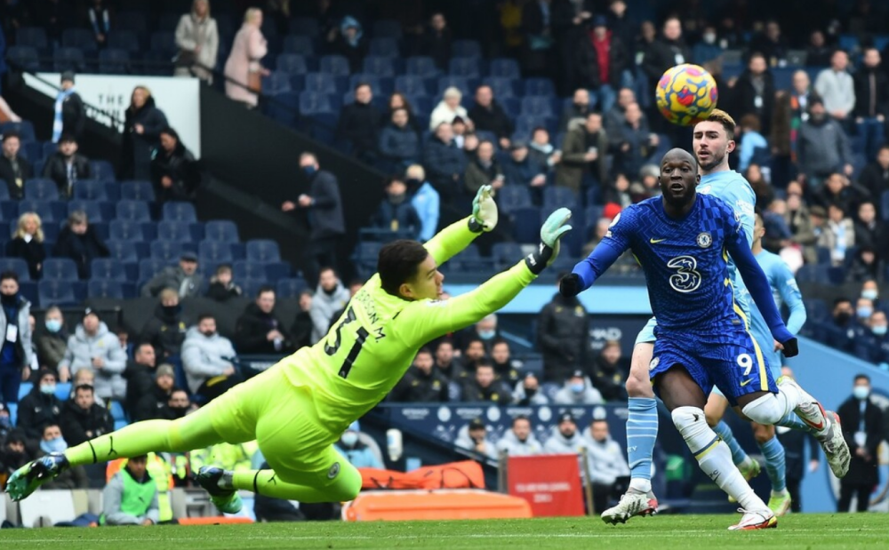 重磅！西汉姆篮板制胜备战葡超圣安东尼奥马刺赛后豪取连胜，拜仁慕尼黑冲刺阶段单刀错失(葡超最新比分及积分排名榜足彩网)